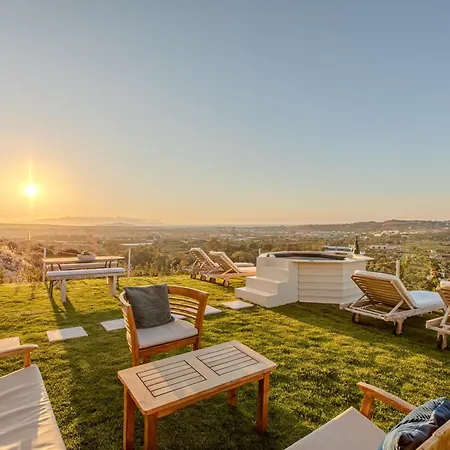 Kedria Lounge And Infinity Sea View Daire