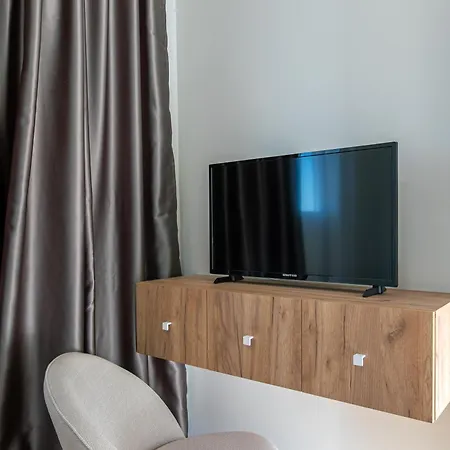 Kedria Lounge And Infinity Sea View Apartment